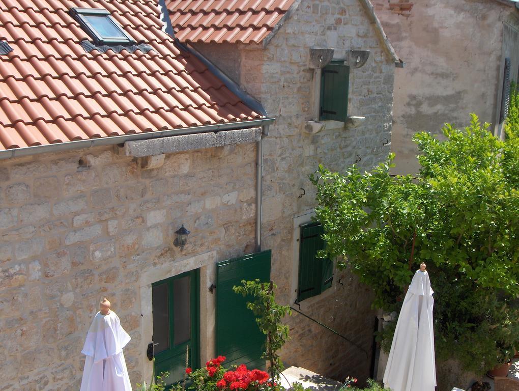 Guest House Lucijo Vrboska Εξωτερικό φωτογραφία
