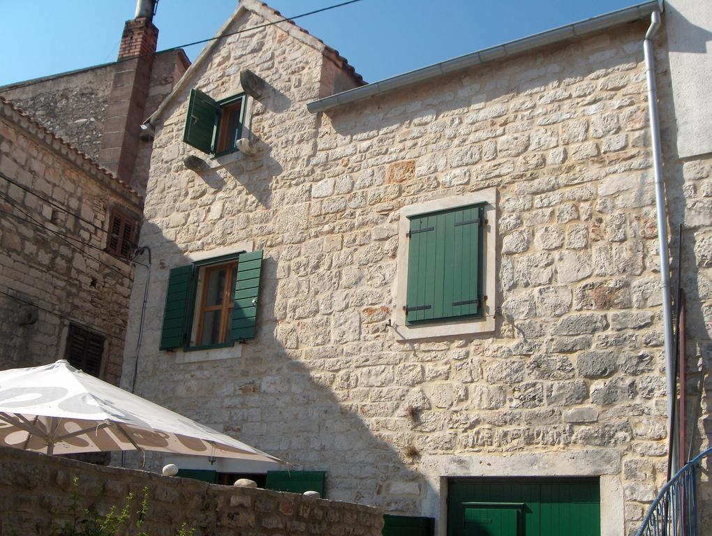 Guest House Lucijo Vrboska Εξωτερικό φωτογραφία